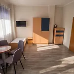 Meduza Osrodek Wczasowy *